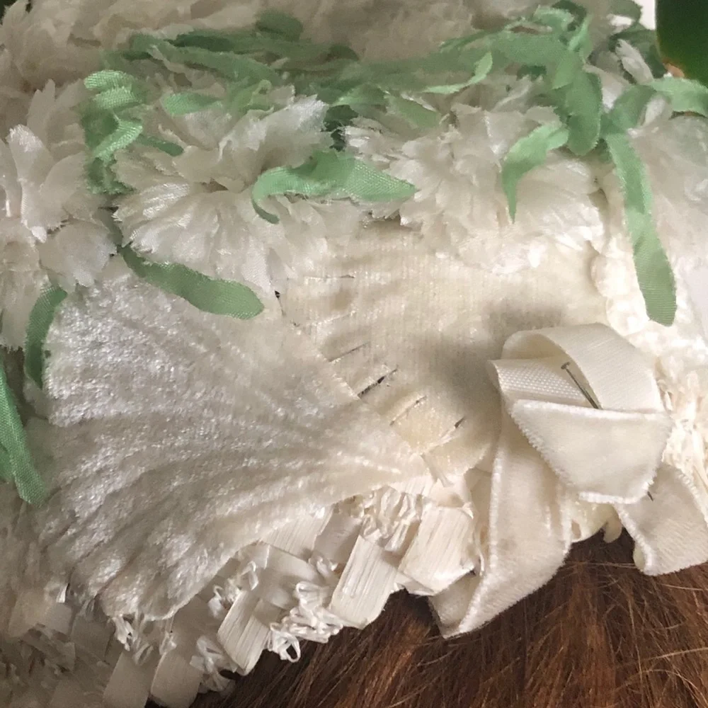 Vintage White Flower Hat by CINDERELLA - Picture 5 of 10